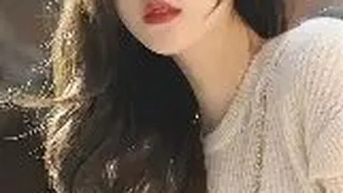 宁泽涛商业活动现场亮相，风采夺目引关注